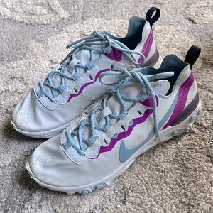 Women’s Nike Sneakers